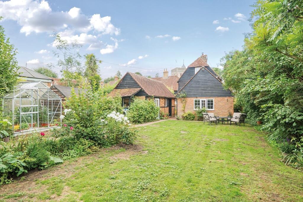 Main image of property: High Street, Yalding