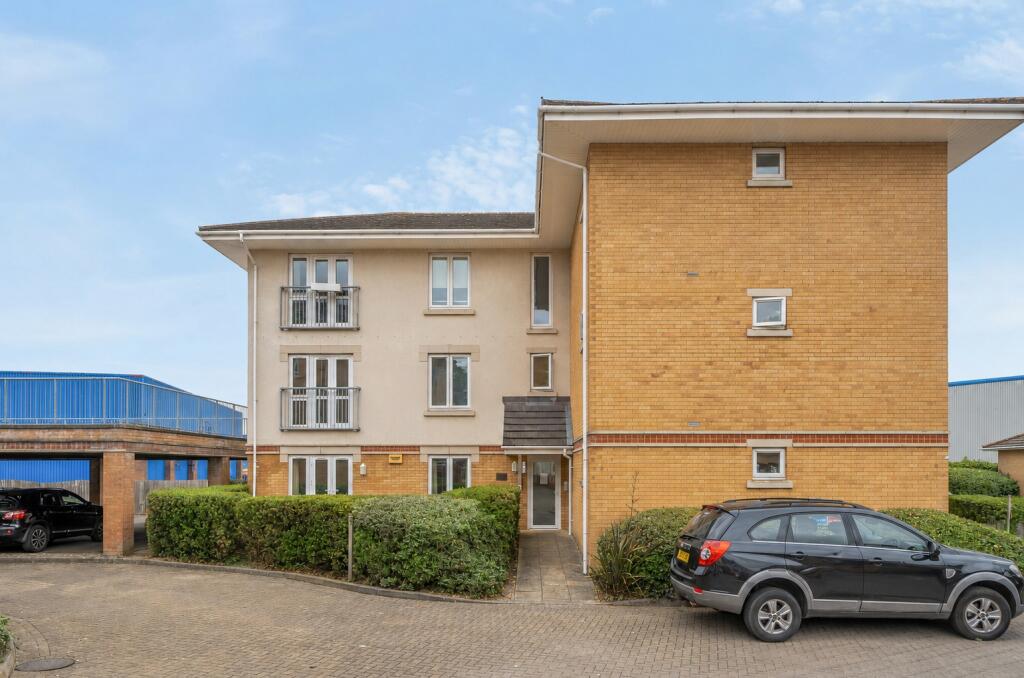 Main image of property: Hawkeswood Road, Bitterne Manor, Southampton, Hampshire, SO18