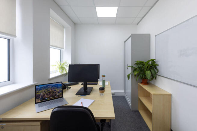2 Person Office To Rent In Hitchin Hertfordshire