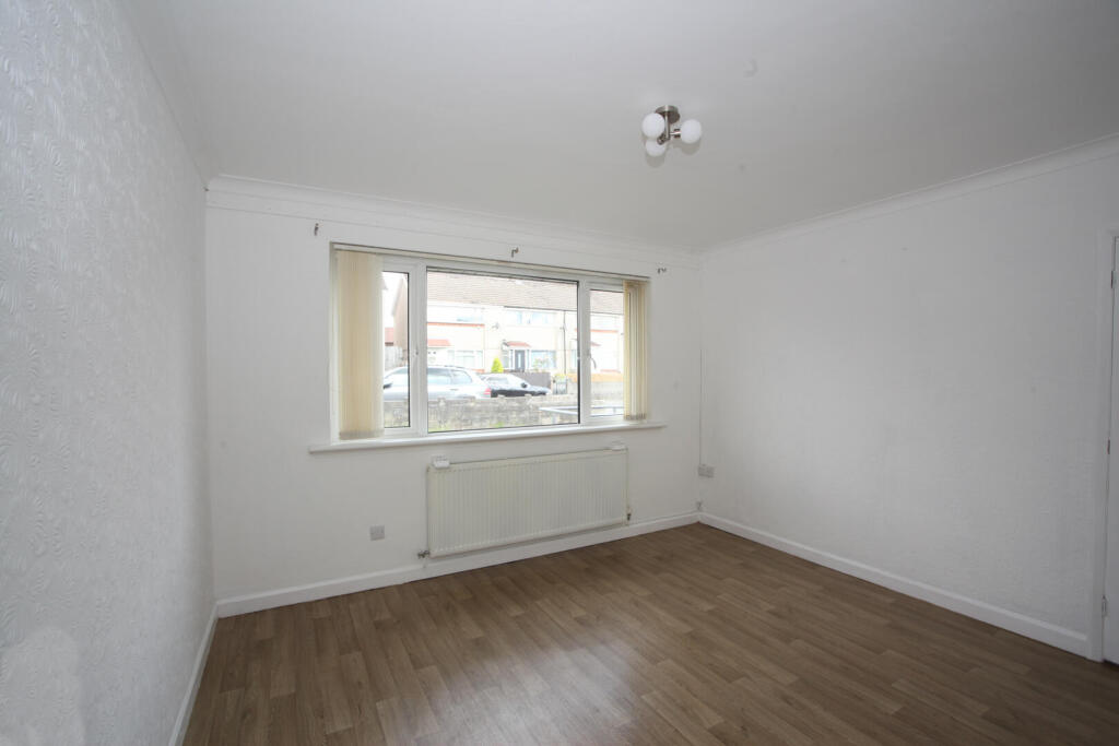 House in Cardiff, Llantrisant - More