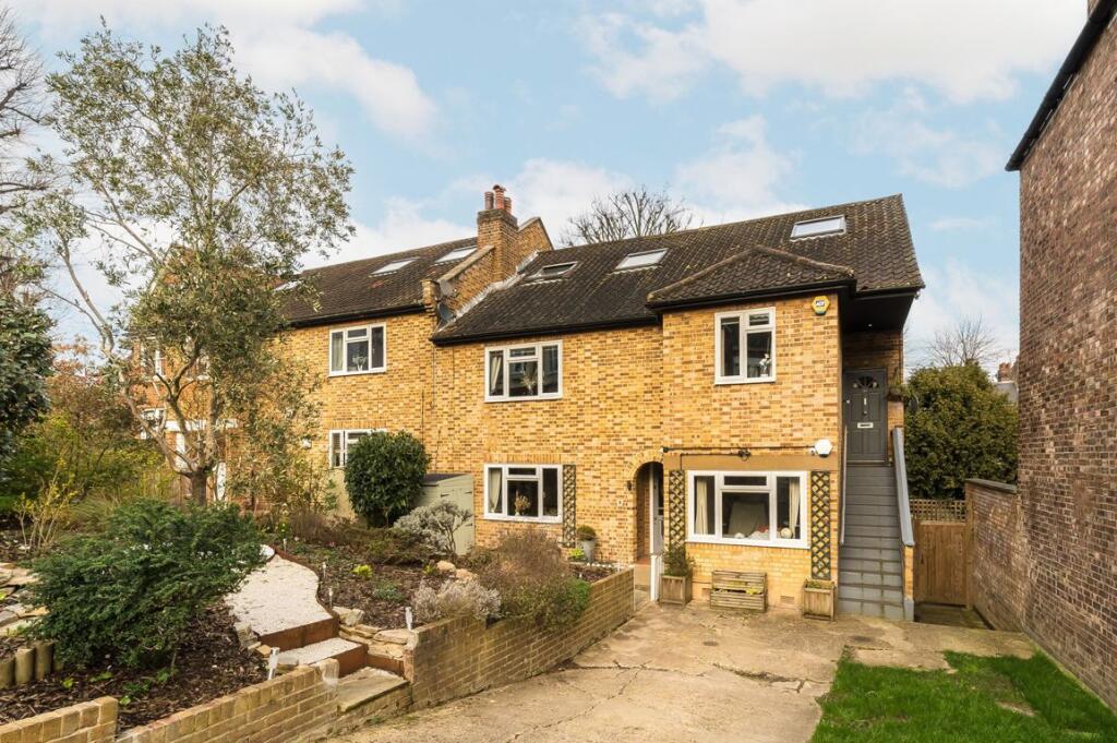 Main image of property: Cholmeley Park, Highgate