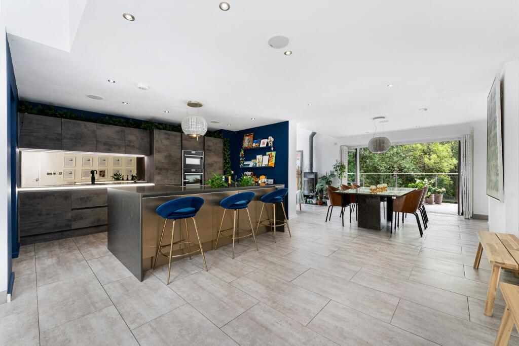 House in Manchester - More