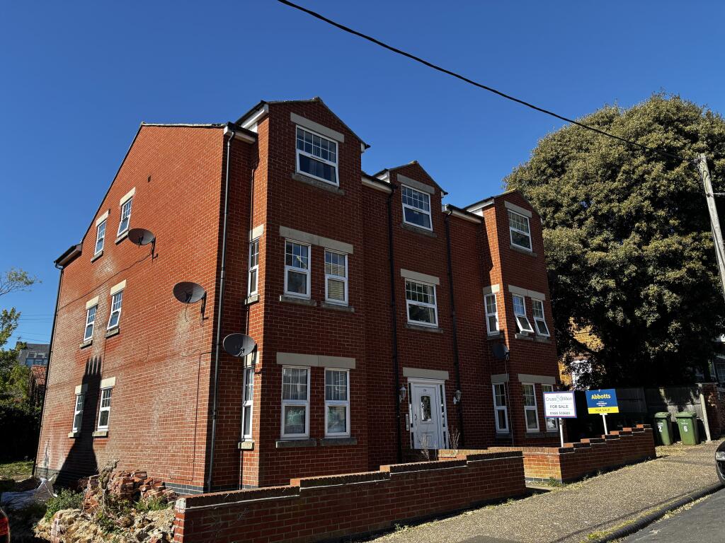 Main image of property: Avenue Road, Hunstanton