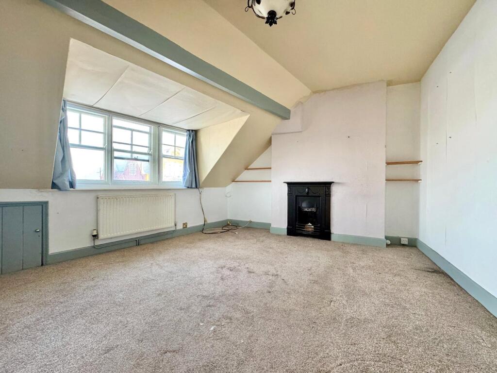 Sunnycroft, Spa Road East, Llandrindod Wells, Powys photo 3