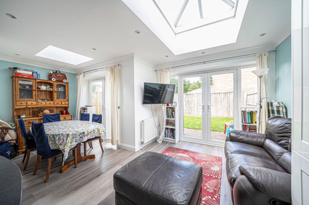 Lightsfield, Oakley, Basingstoke, RG23 7BY photo 4