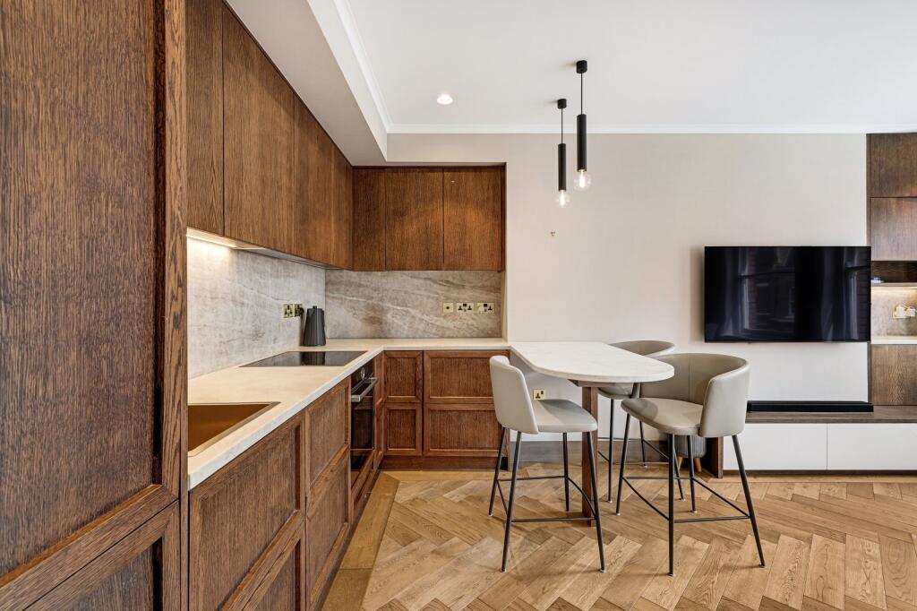 Apartment in London - View 5