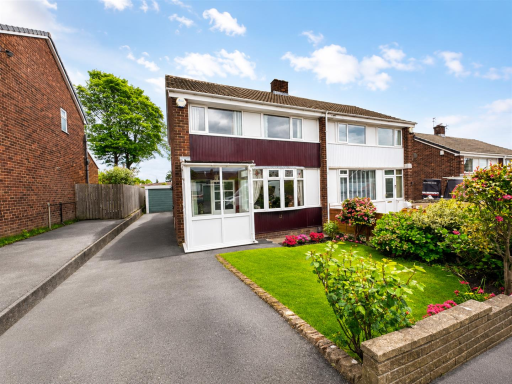 Main image of property: The Drive, Hipperholme, Halifax