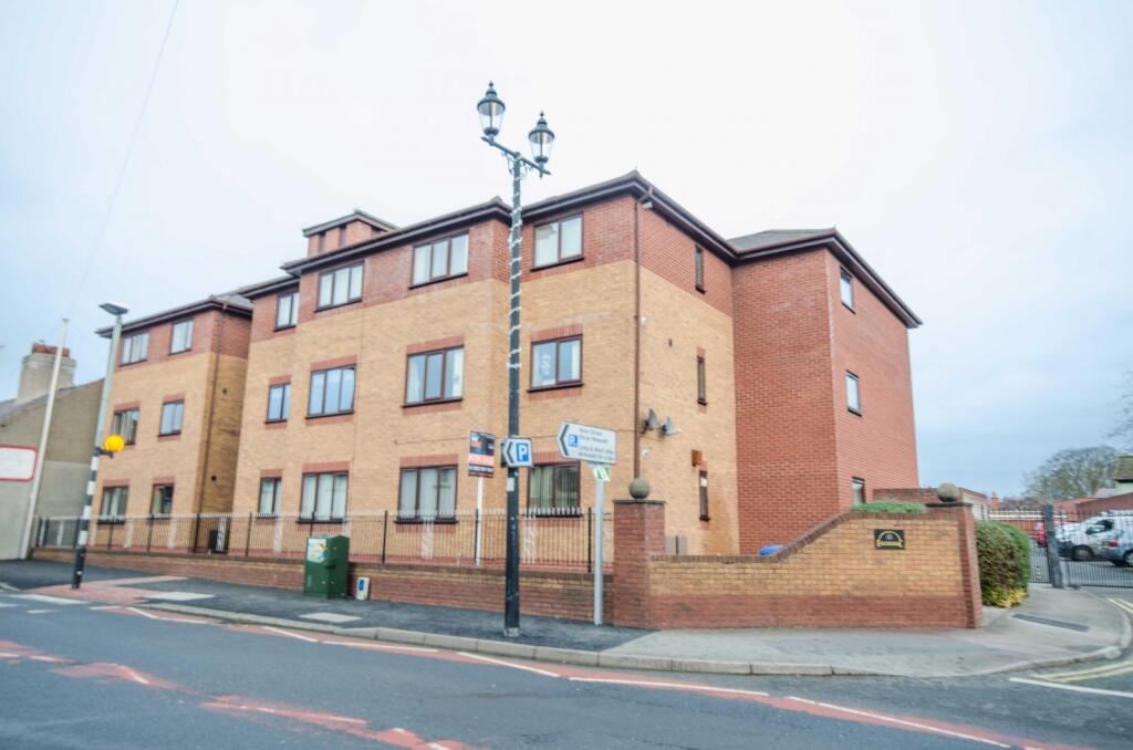 Main image of property: 5 Llys Yr Efail, Mold