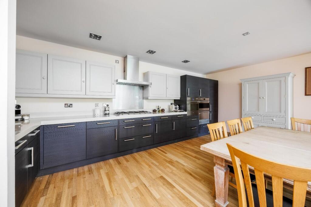Apartment in Tonbridge - View 5