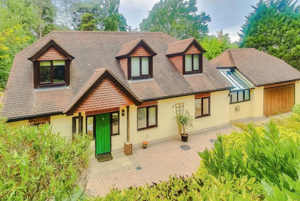 Main image of property: Bracken Lane, Storrington, Pulborough, West Sussex, RH20