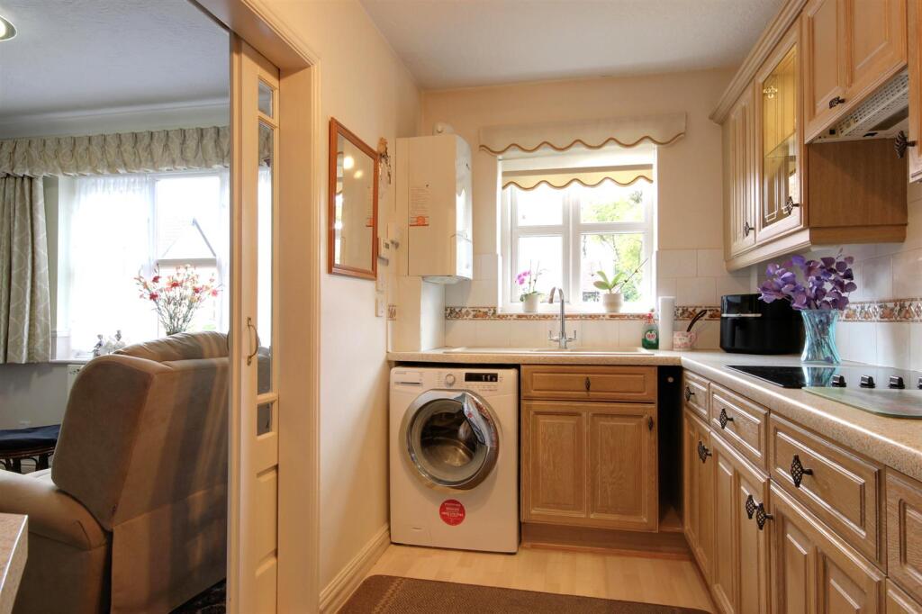 Apartment in Willerby, North Ella, East Riding of Yorkshire - More