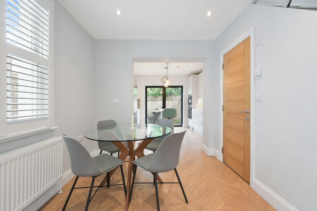 House in Kingston upon Thames - View 4