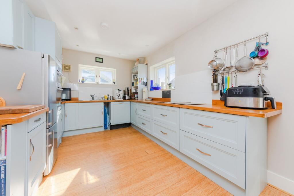 South Street, Lewes, BN7 photo 2