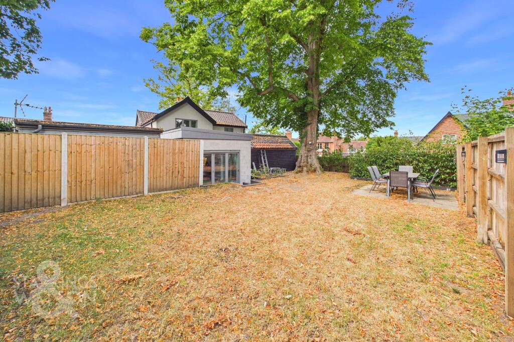 House in Ipswich - View 4