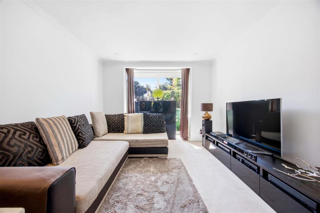 House in Southall - View 3