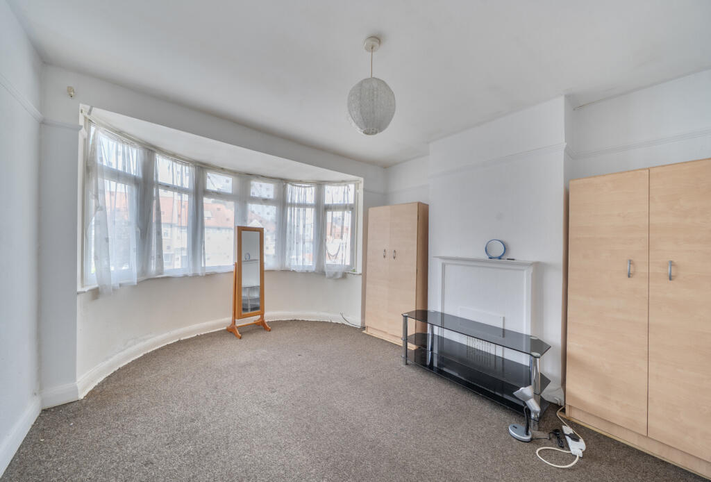 Wakemans Hill Avenue, KINGSBURY, NW9 - View 6