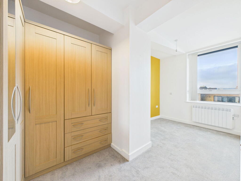 Apartment in Worthing, West Sussex - View 5