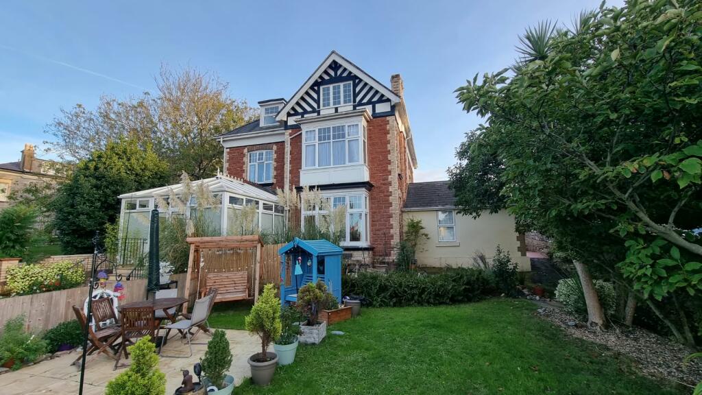 Main image of property: 14 Sands Road, Paignton, TQ4