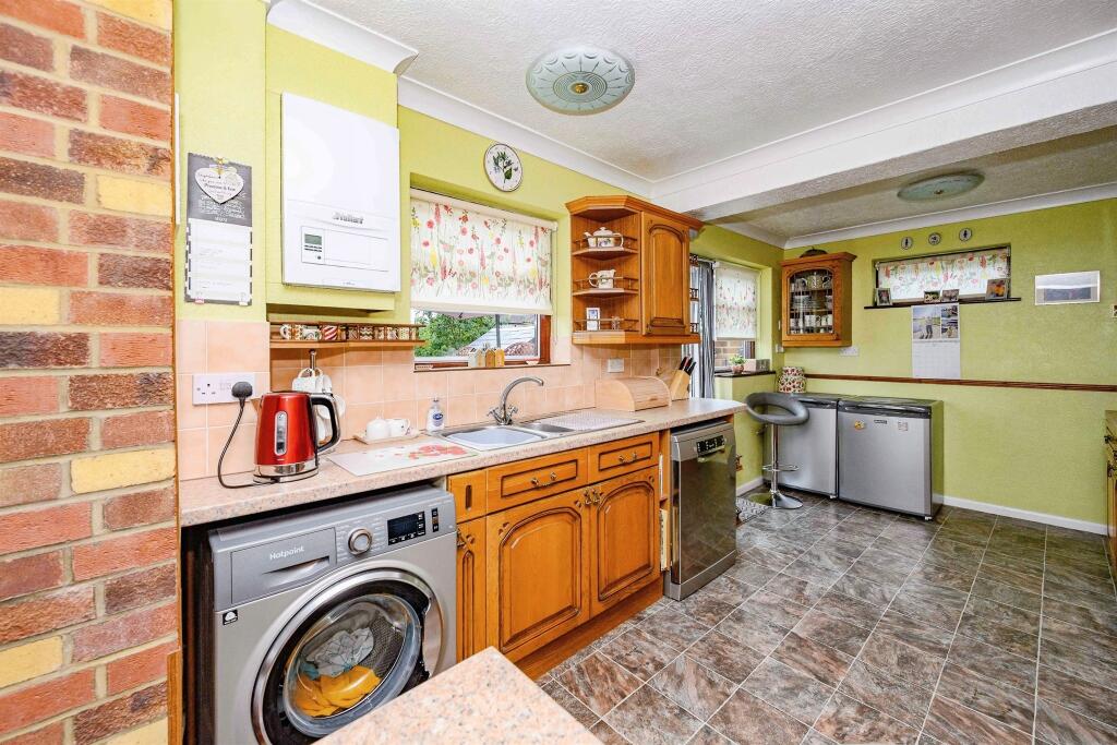 House in Watford - View 4