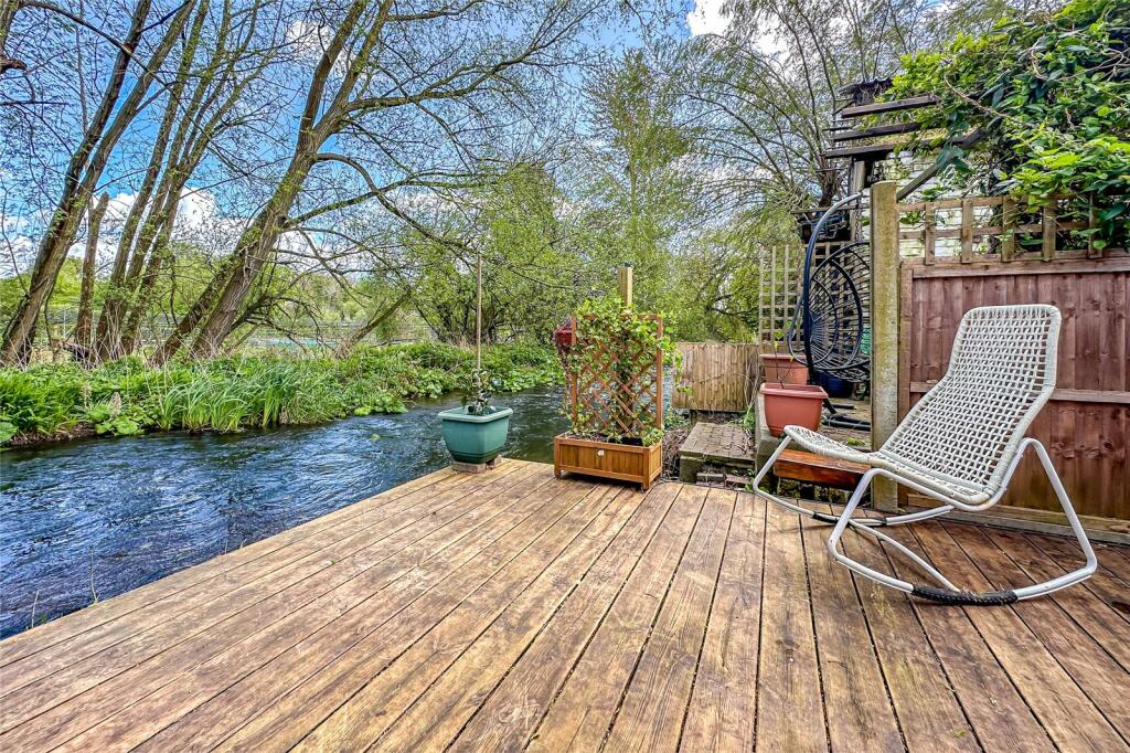 Additional image 9 of Park Street, St. Albans, Hertfordshire, AL2