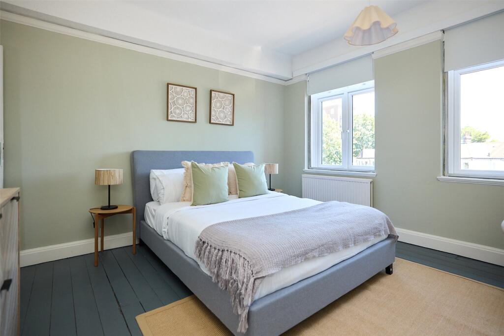 Apartment in London - View 5