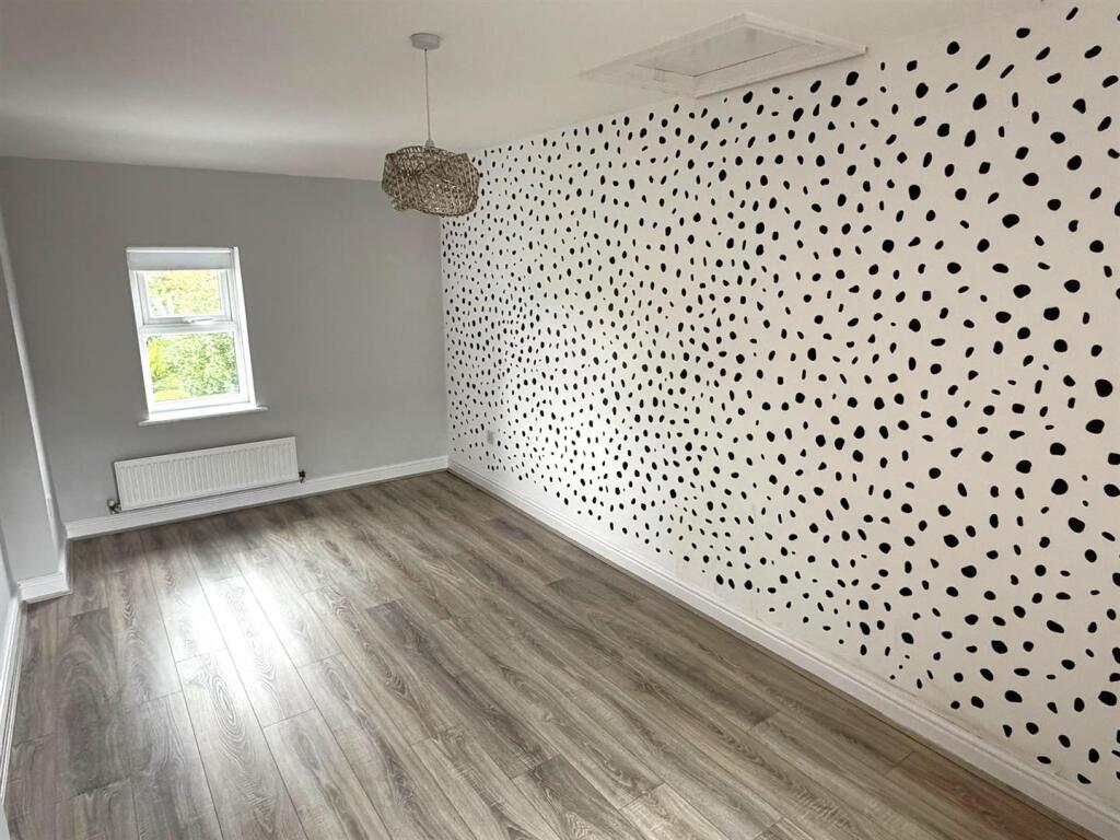 House in Leicester - View 5