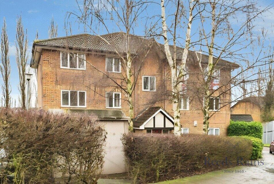 Main image of property: Cumberland Place, London, SE6