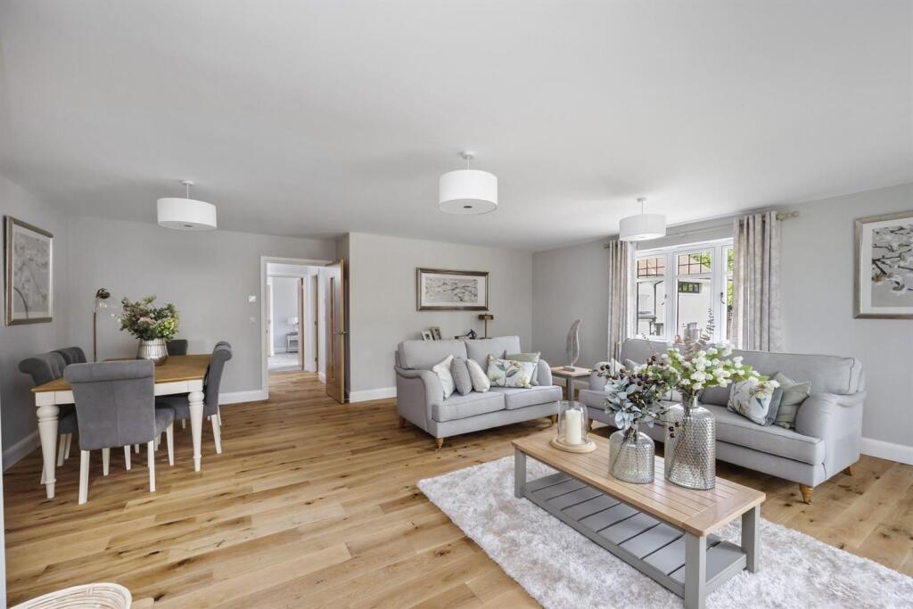 Common Hill, West Chiltington, RH20 photo 2