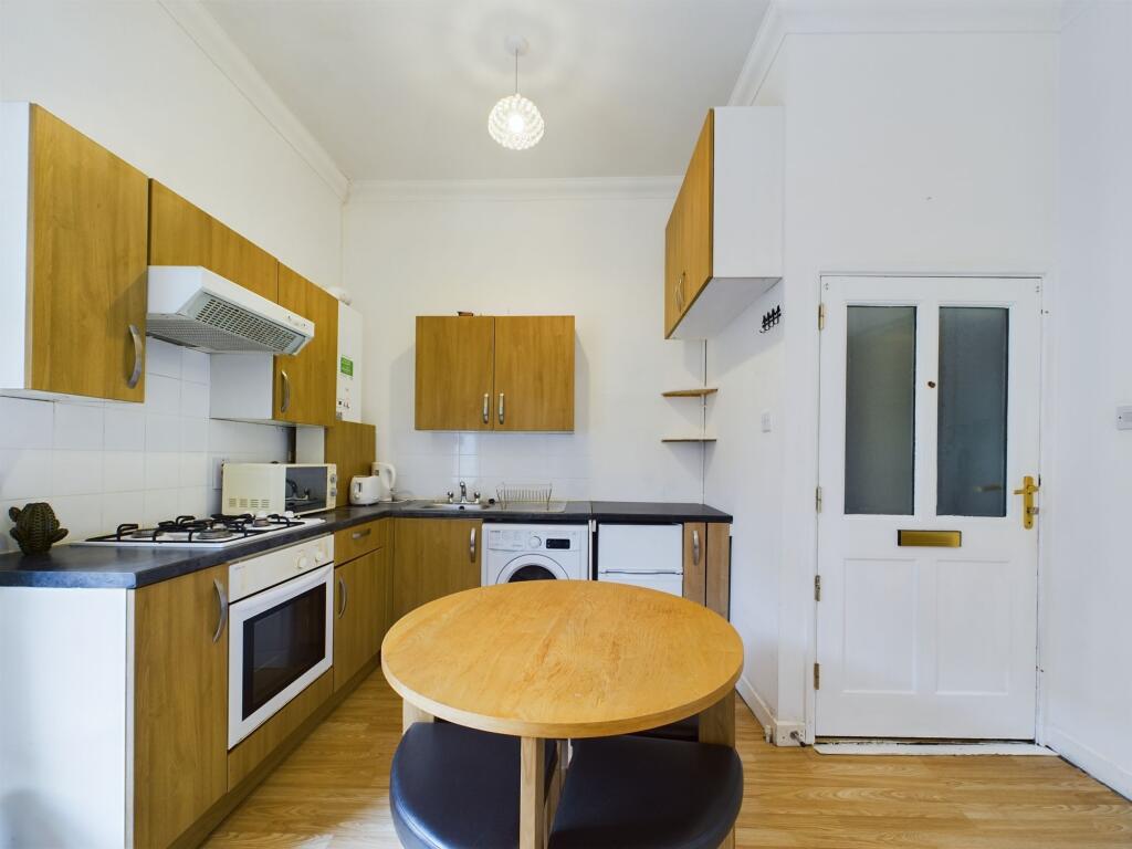 Apartment in Glasgow - View 5