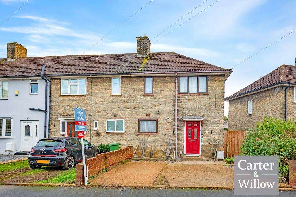 3-bed terraced on Valence Circus, Dagenham, £390,000