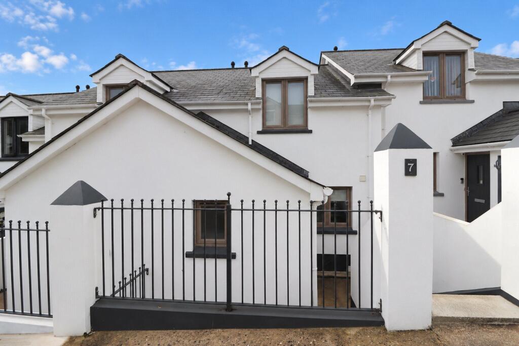 3-bed terraced on Valley End, Bideford, Devon, EX39, £160,750