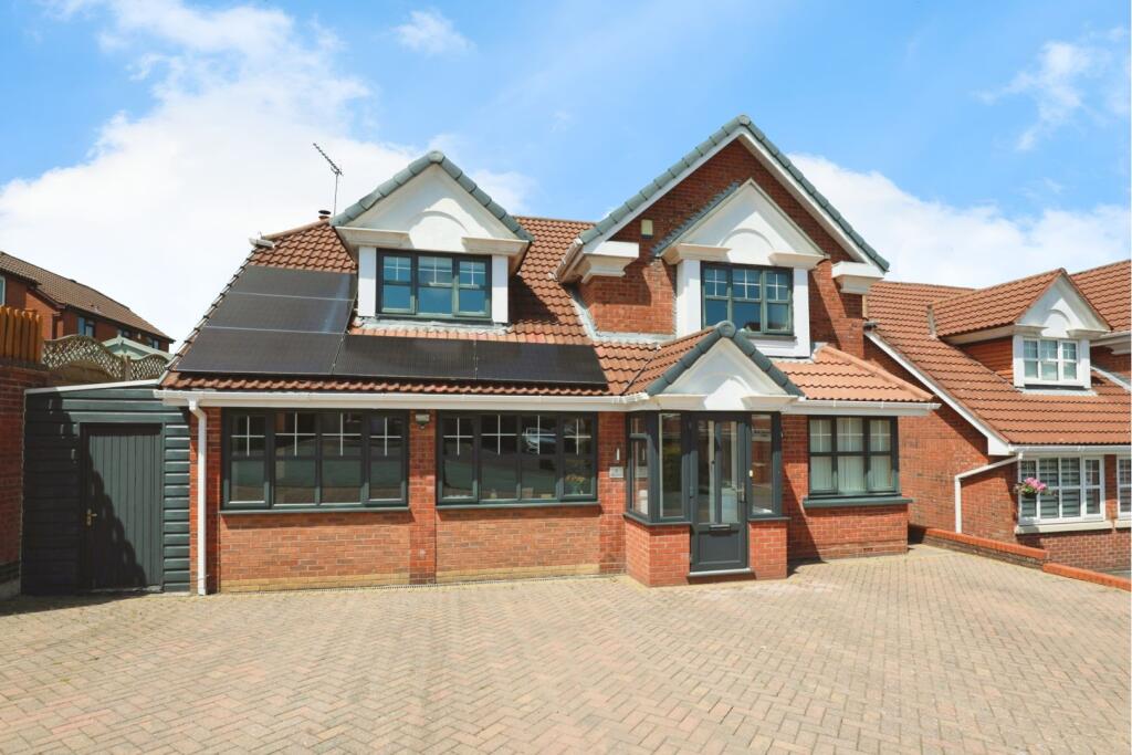 4-bed detached on Hobby Close, Stoke-on-Trent, ST3, £475,000