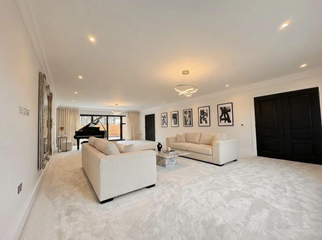 House in Brentwood, Doddinghurst - View 3