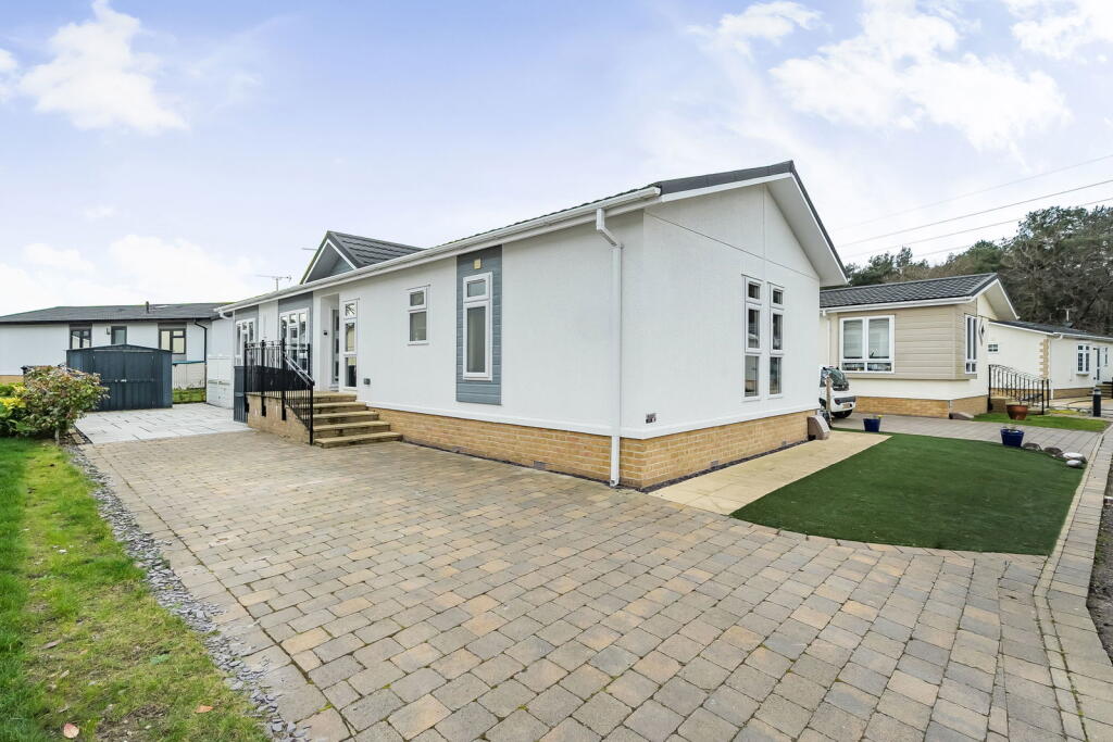 Main image of property: Oakwood Court, Bordon, HAMPSHIRE, GU35 9GG