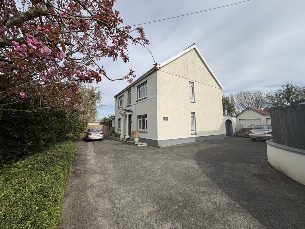 Main image of property: Tenby Road, St Clears, Carmarthen, SA33