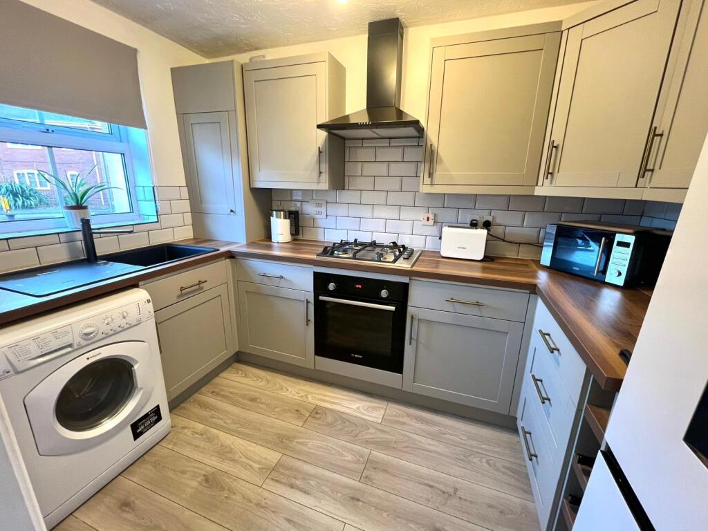 Main image of property: Old Dickens Heath Road, Shirley, Solihull, West Midlands, B90