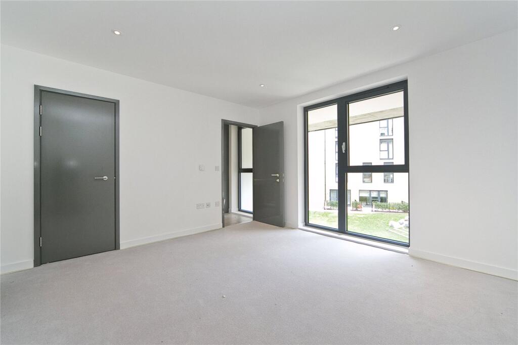 3 bedroom maisonette for rent