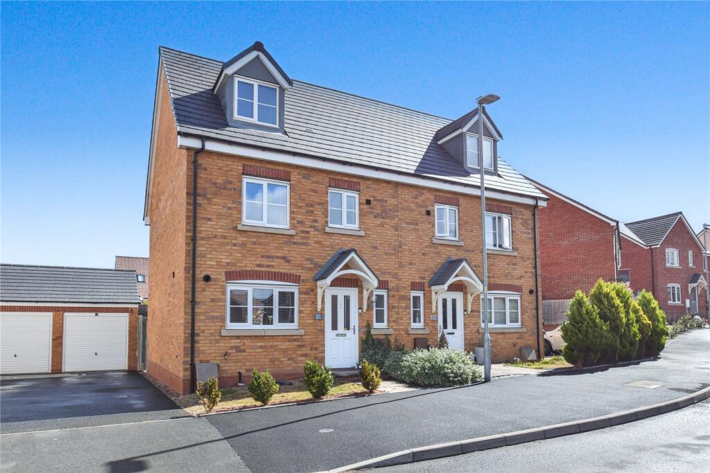 4-bed semi-detached on Wildlife Way, Droitwich Spa, Worcestershire, WR9, £360,000