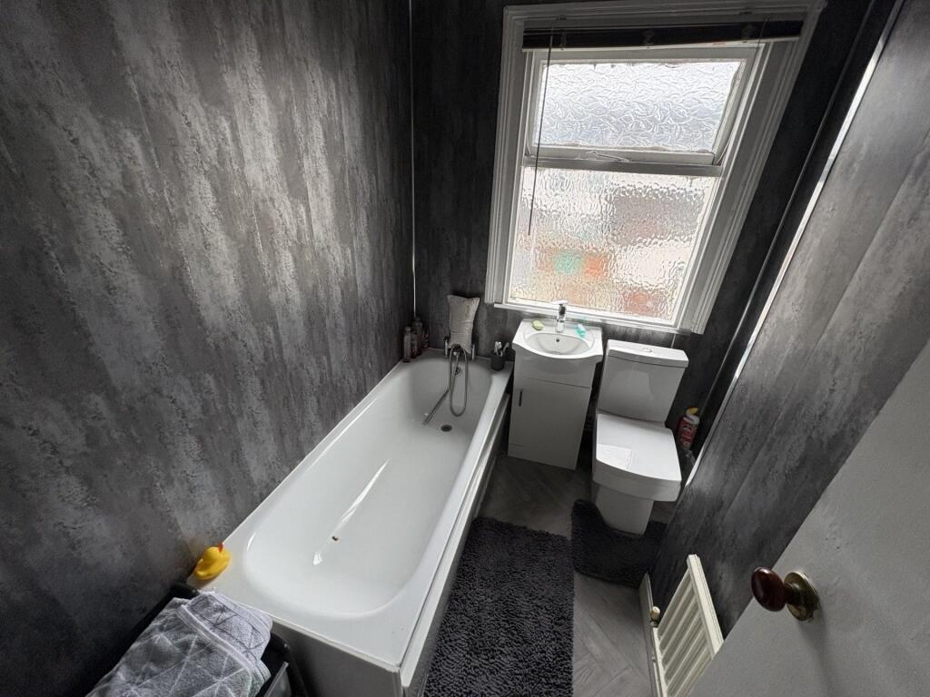Falkland Street, Middlesbrough, TS1 4JH photo 5