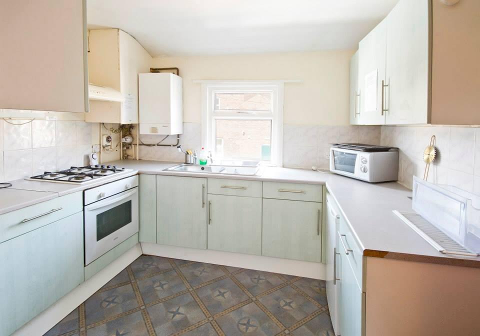Main image of property: Forest Rd West Flat 2 - 5 Bed Bills Inc, Arboretum, East Midlands, NG7