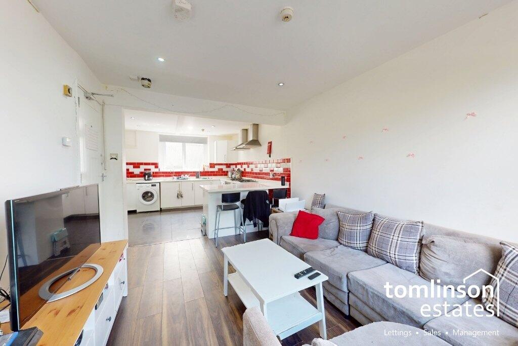 Main image of property: Wellington Square, Lenton, Nottingham, NG7 1NG