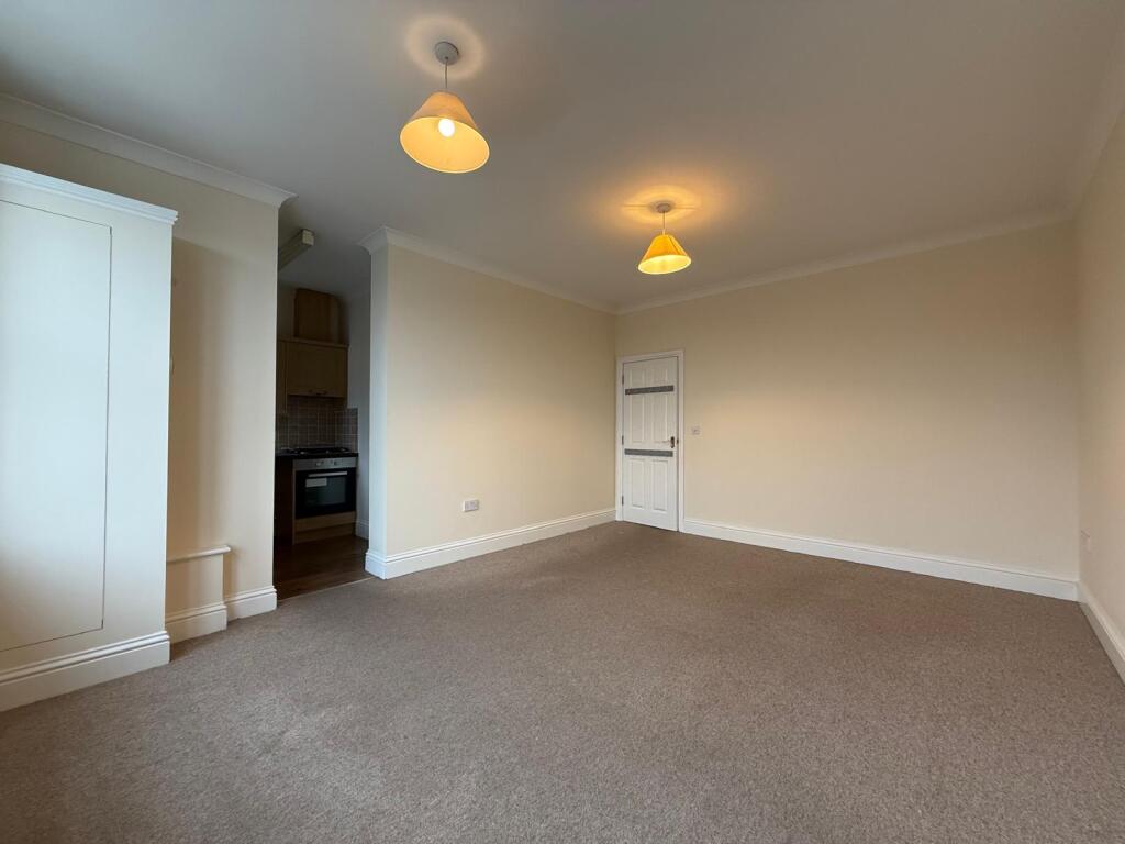 Broadwater Road, Worthing photo 3