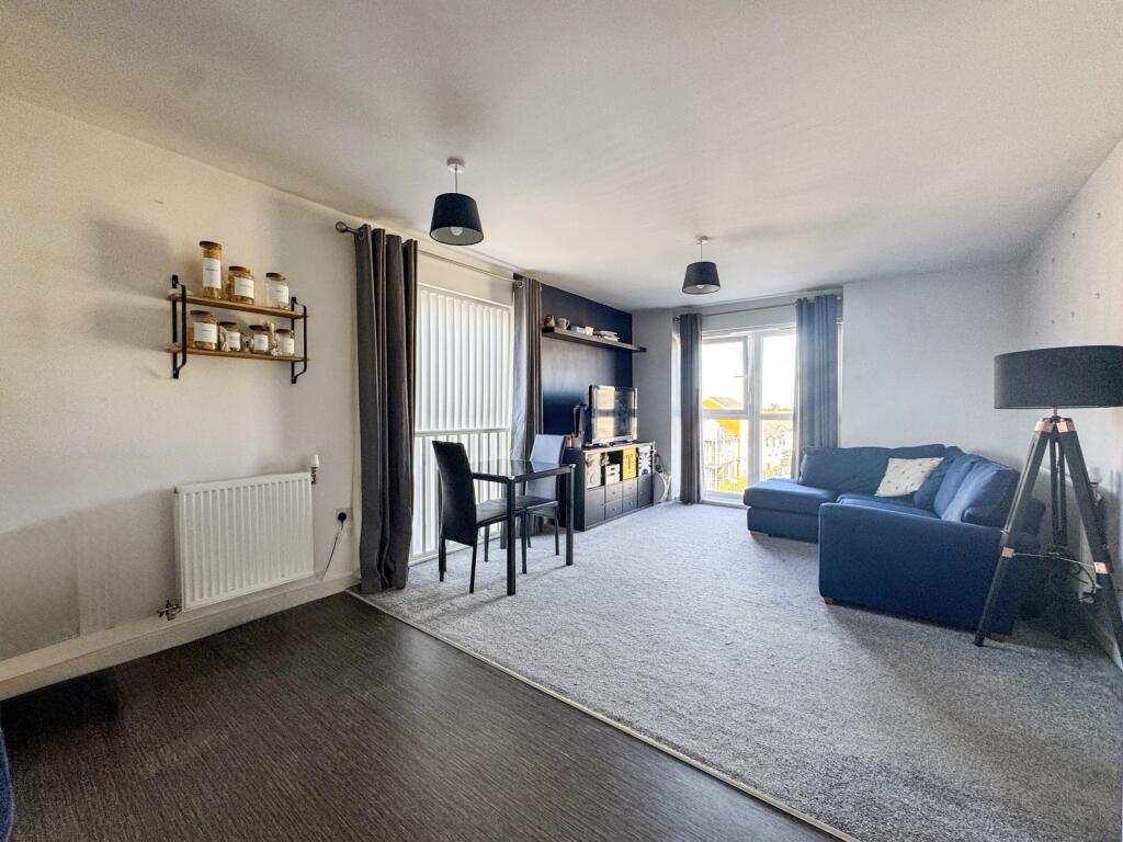 Apartment in Bristol, Charlton Hayes - View 3