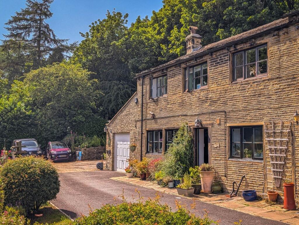 Main image of property: Sunnybank, Sandy Lane, South Crosland