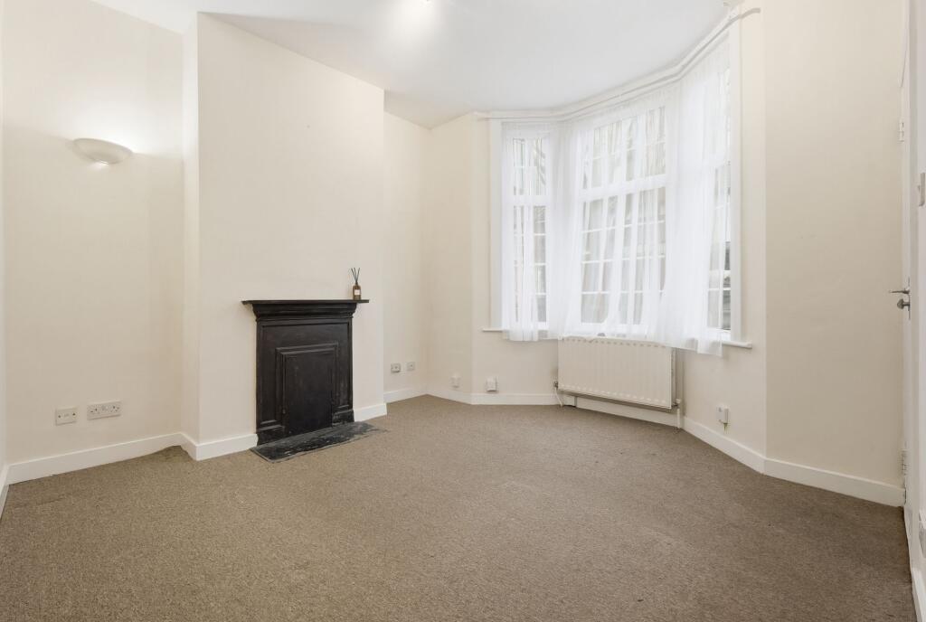 Apartment in London, Temple Mills, Leytonstone - View 5