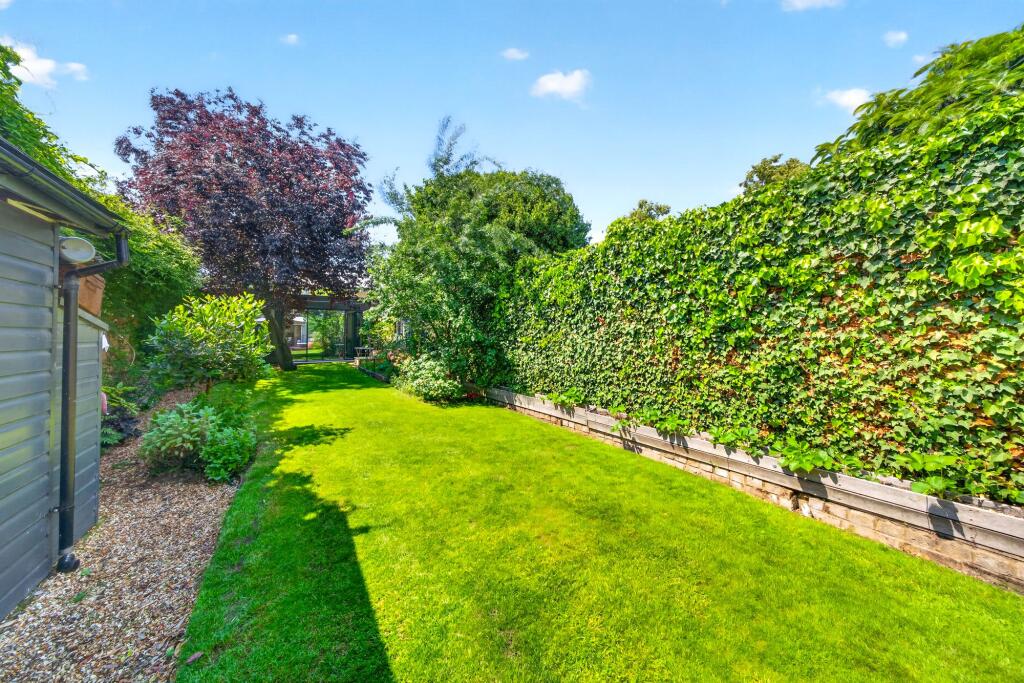 House in London - View 3