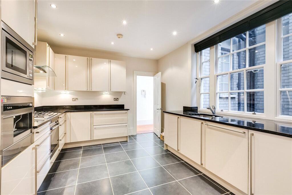 Apartment in London - View 3