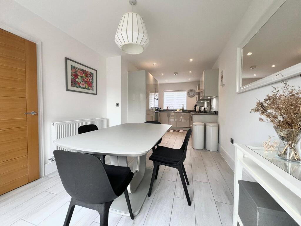 House in New Forest, Lymore, Milford-on-Sea - More
