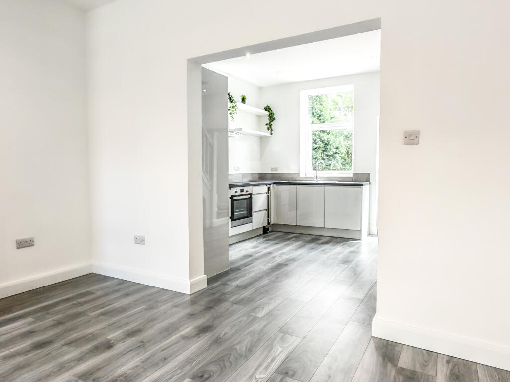 House in Tameside, Greater Manchester - View 5