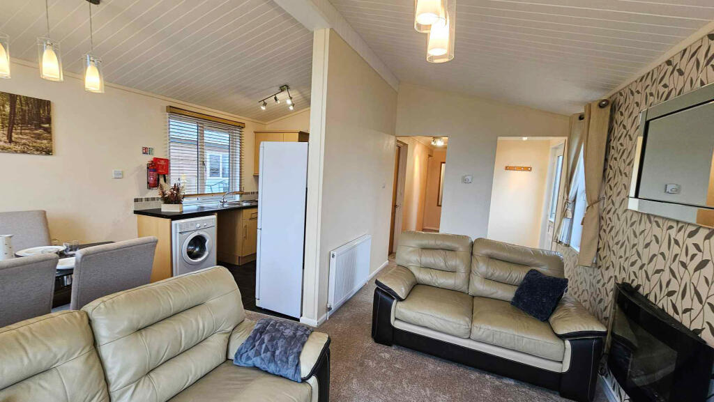 Meadows Retreat Lodge Park, Cockermouth, Cumberland, CA13 0FF photo 3